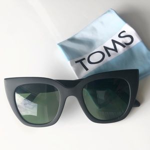 TOMS Sydney Matte Black,Olive gradient sunglasses